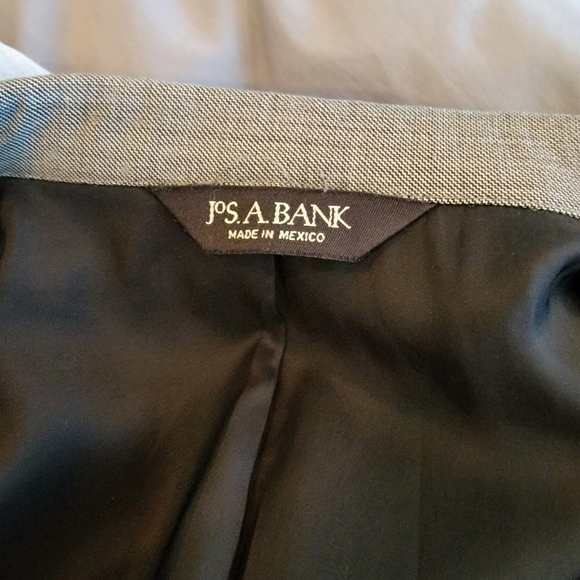 Jos A Bank Tailored Suit Mens Grey 100% Wool 42R 38W X 29.5L Double Vent Flat - Picture 5 of 14